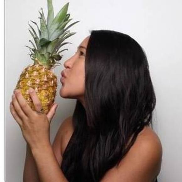 Meet your Posher, Monica - Picture 1 of 1